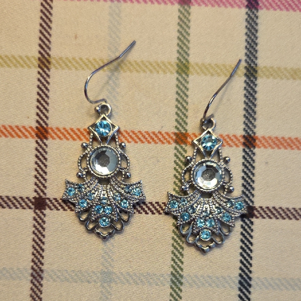 Vintage Silver and Blue Filigree Earrings